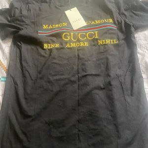 Mans medium Gucci shirt and short set